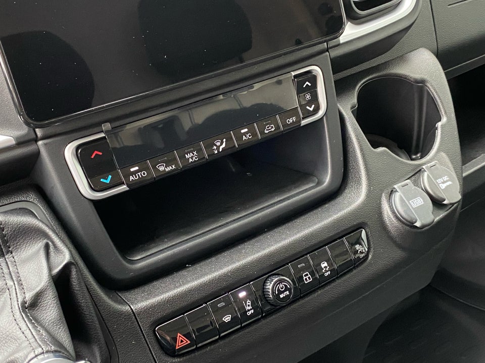 Fiat Ducato 35 Maxi 2,2 MJT 180 Kassevogn L2H2 Pro aut.