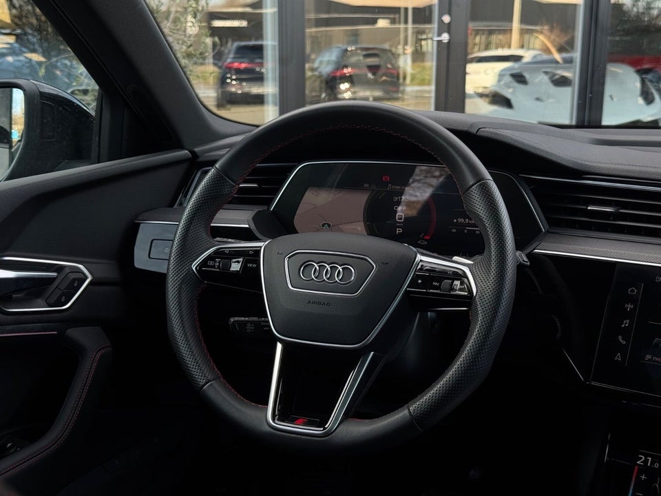 Audi Q8 e-tron 55 S-line Sportback quattro 5d