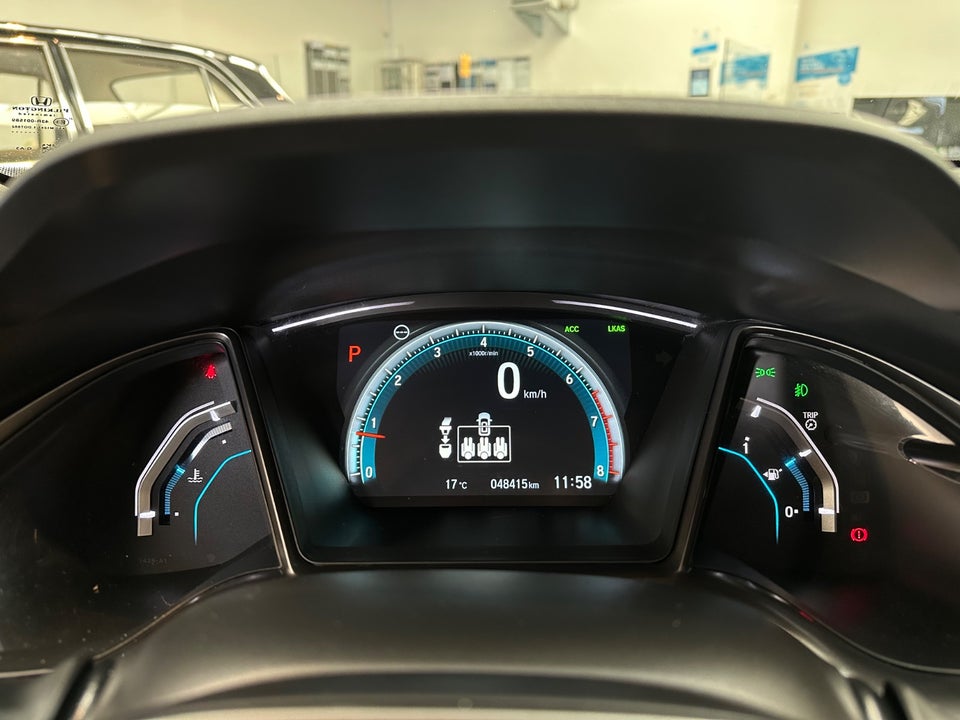 Honda Civic 1,5 VTEC Turbo Prestige CVT 5d