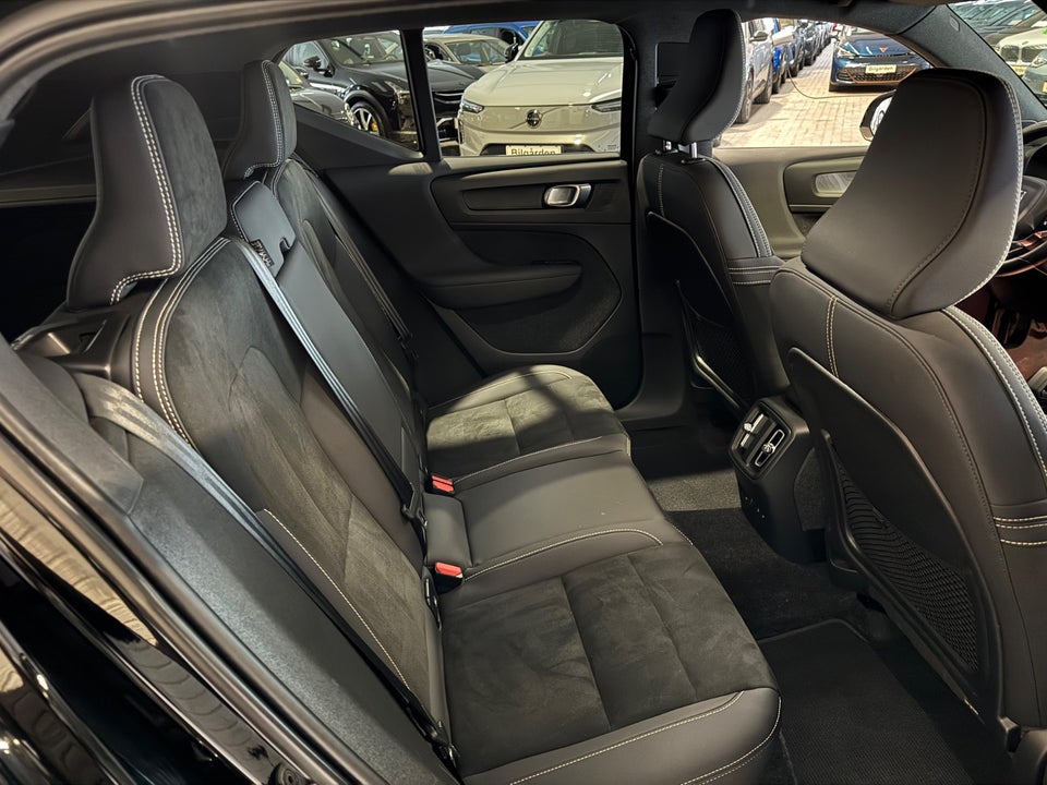 Volvo XC40 P6 ReCharge Core 5d