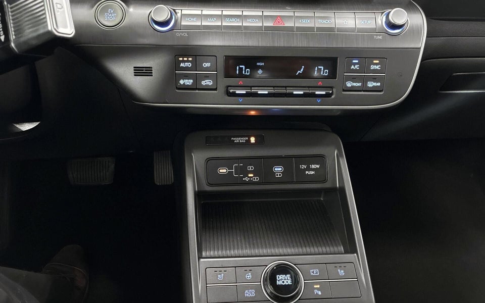 Hyundai Kona 65 EV Essential 5d