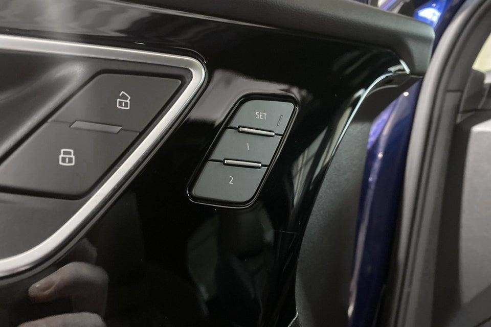 Audi Q4 e-tron 40 S-line Sportback 5d