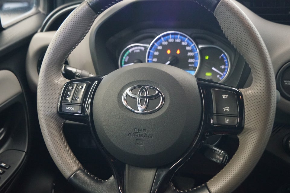 Toyota Yaris 1,5 Hybrid H2 Premium Luksus e-CVT 5d