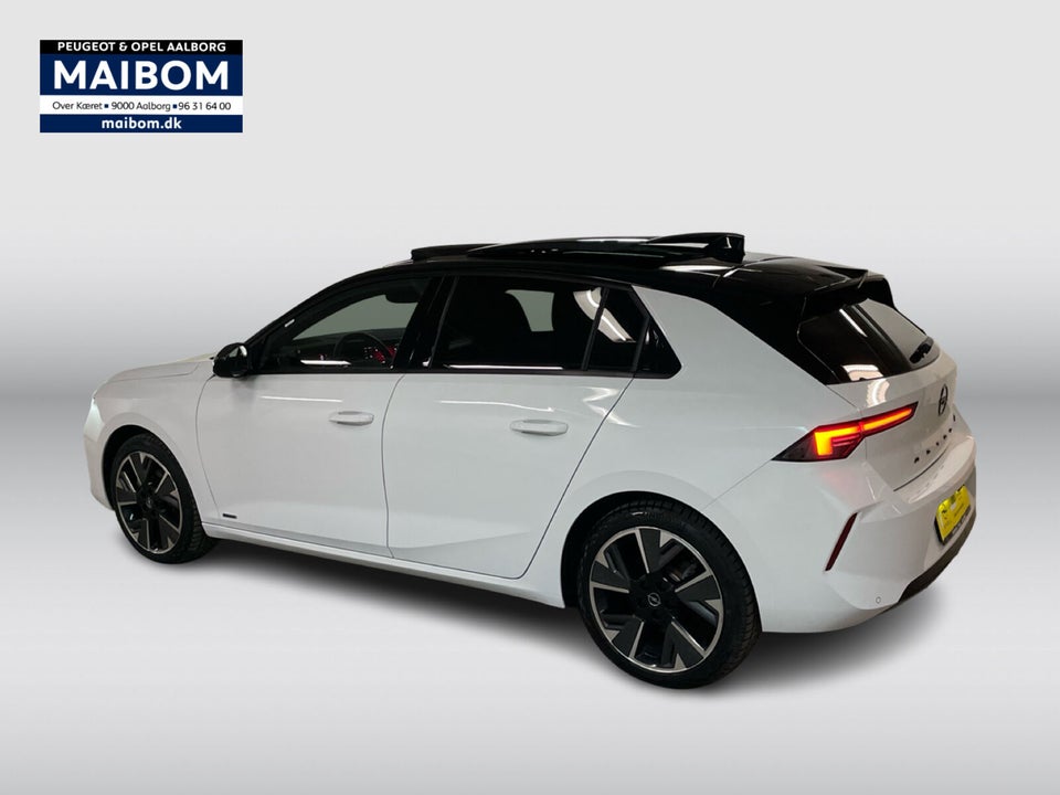 Opel Astra-e 54 Ultimate 5d