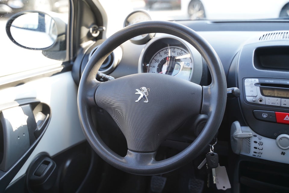 Peugeot 107 1,0 Active 5d