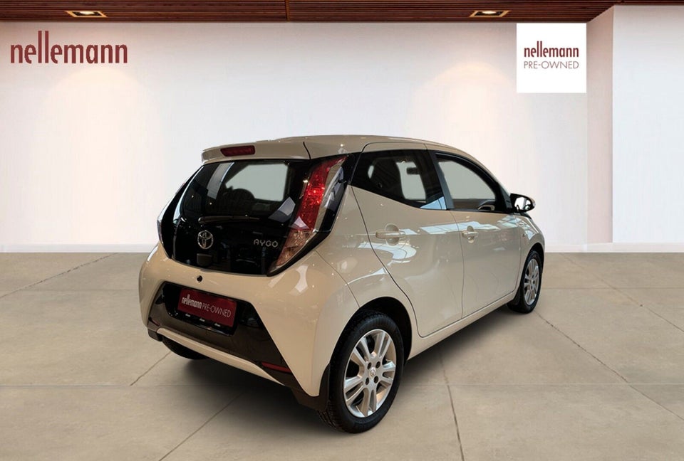 Toyota Aygo 1,0 VVT-i x-play 5d