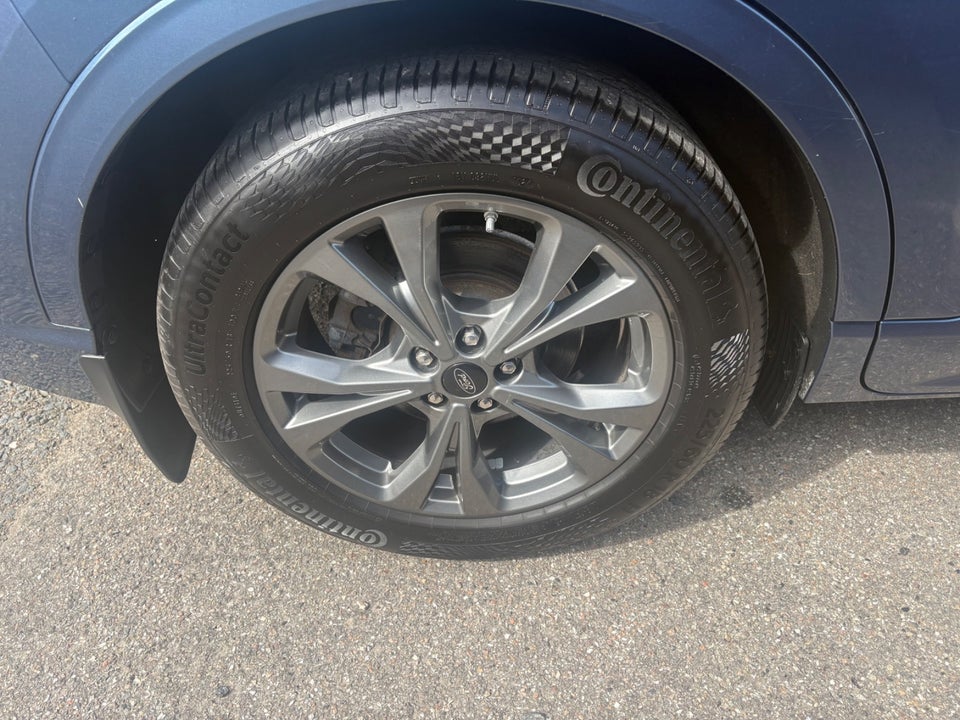 Ford Kuga 2,5 PHEV ST-Line CVT 5d