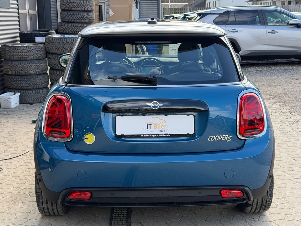 MINI Cooper SE Maximise 3d