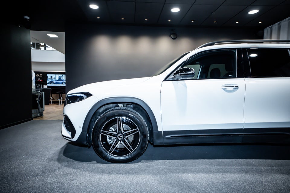 Mercedes EQB250+ AMG Premium 5d