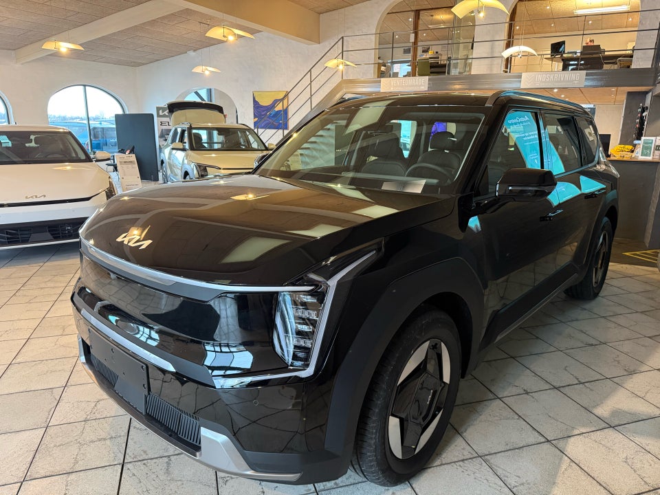 Kia EV9 76 Standard Range Upgrade RWD 7prs 5d