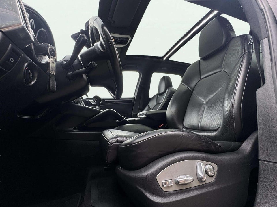 Porsche Cayenne 3,0 D Tiptr. 5d