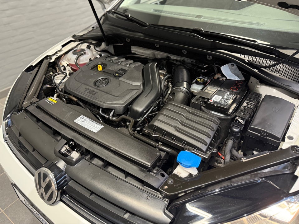 VW Golf VII 1,5 TSi 150 Highline DSG 5d