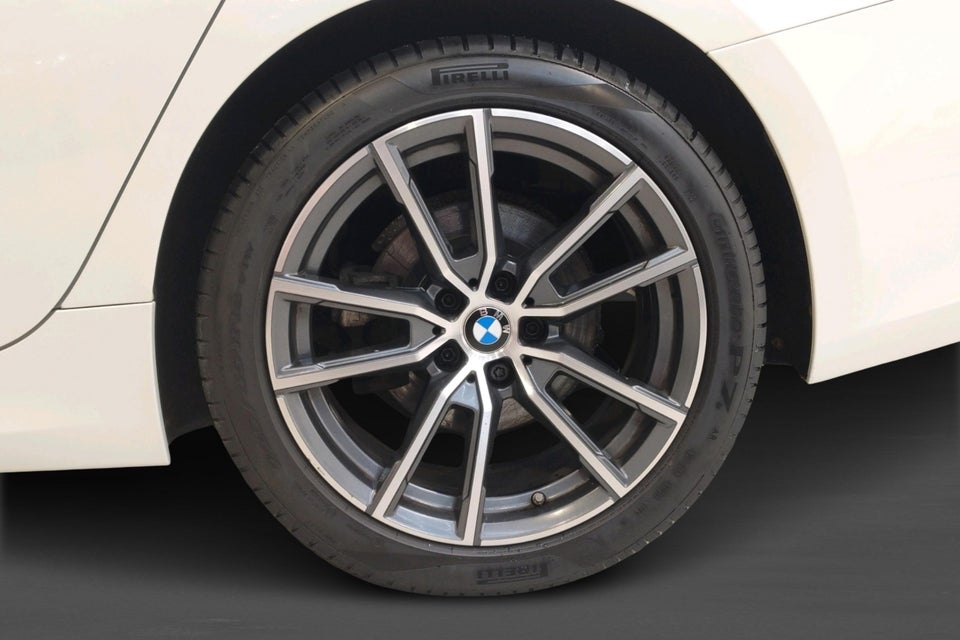 BMW 320d 2,0 Sport Line aut. 4d