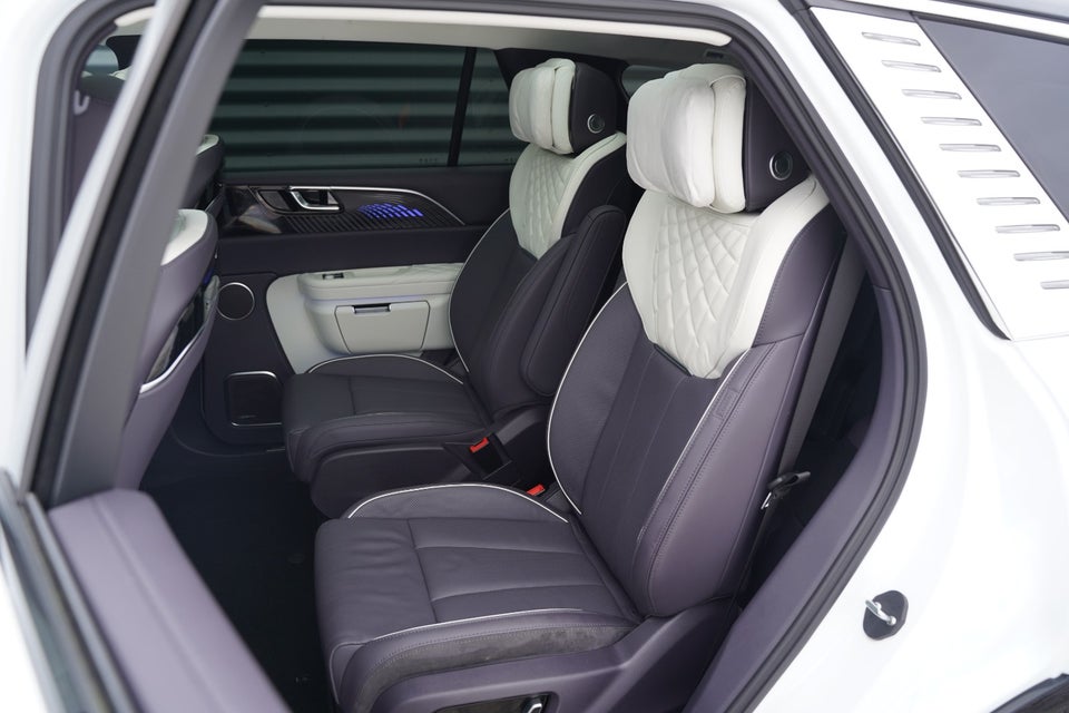 Hongqi E-HS9 99 Exclusive 5d