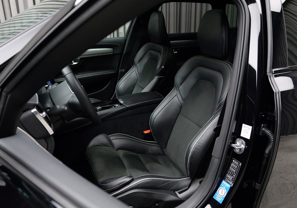 Volvo V90 2,0 T6 ReCharge R-Design aut. AWD 5d