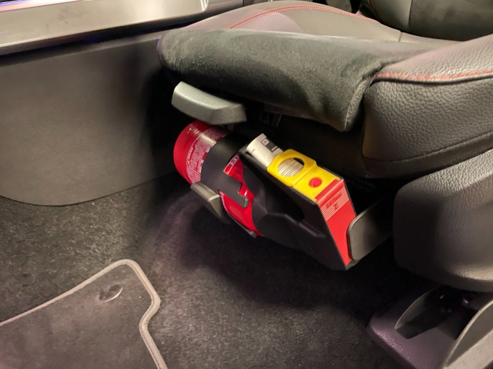 Mercedes EQB300 AMG Line 4Matic 5d