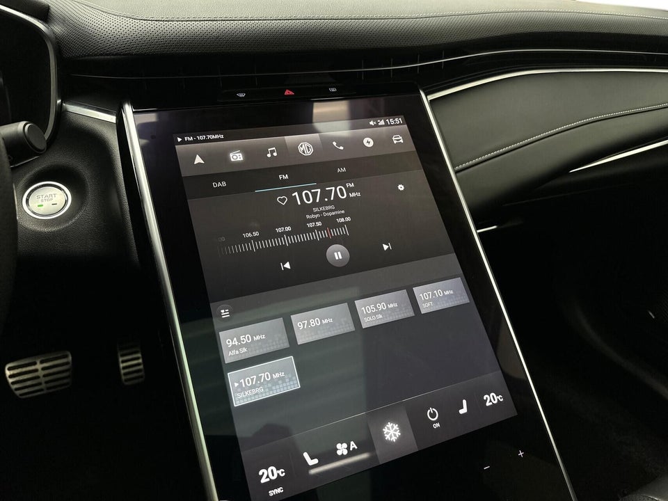 MG Marvel R Luxury 5d