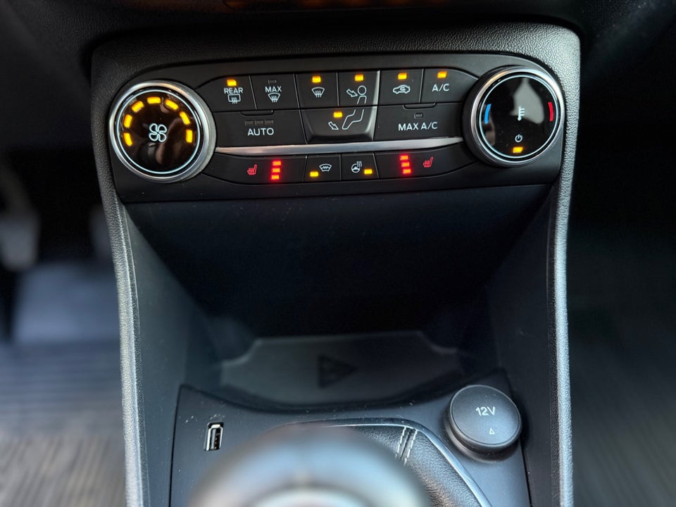 Ford Fiesta 1,0 EcoBoost mHEV Titanium 5d