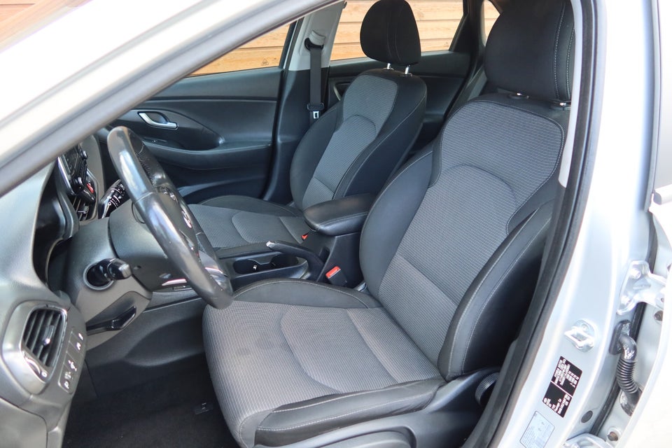 Hyundai i30 1,0 T-GDi Life 5d
