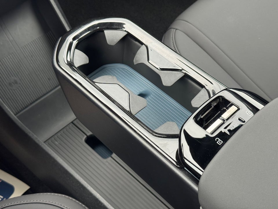 Volvo EX30 Standard Range Plus 5d