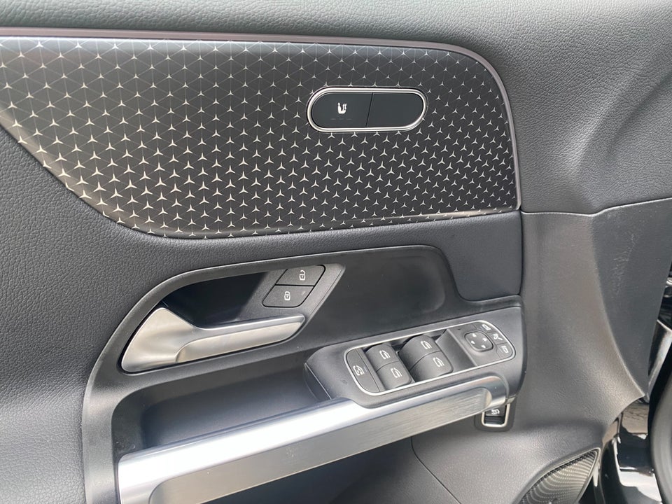 Mercedes EQB250+ Progressive 5d