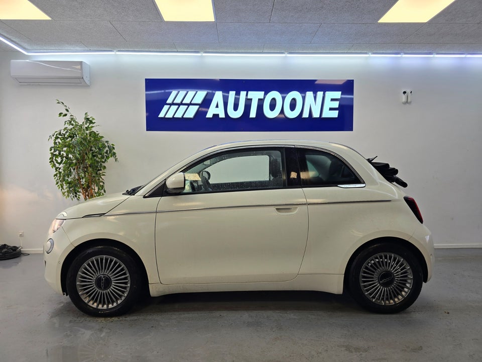 Fiat 500e 42 Icon Cabrio 2d