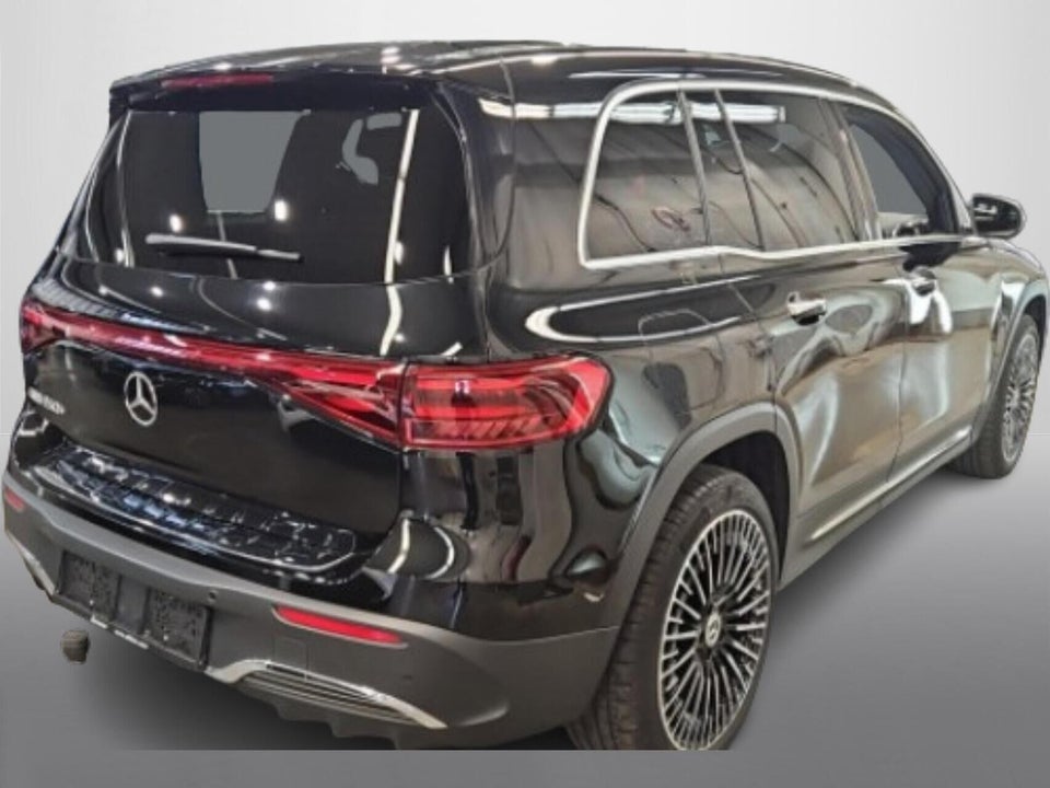 Mercedes EQB250+ AMG Line 5d