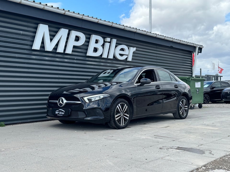 Mercedes A250 e 1,3 Progressive aut. 4d