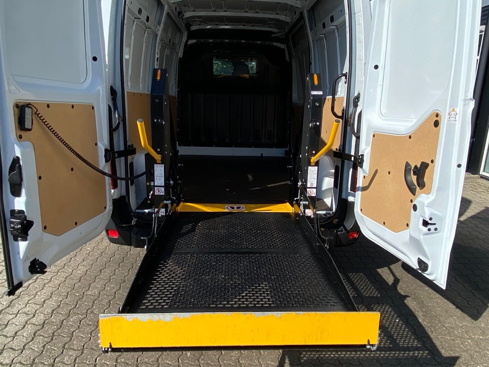 Nissan Interstar 2,3 dCi 150 L2H2 Acenta Van