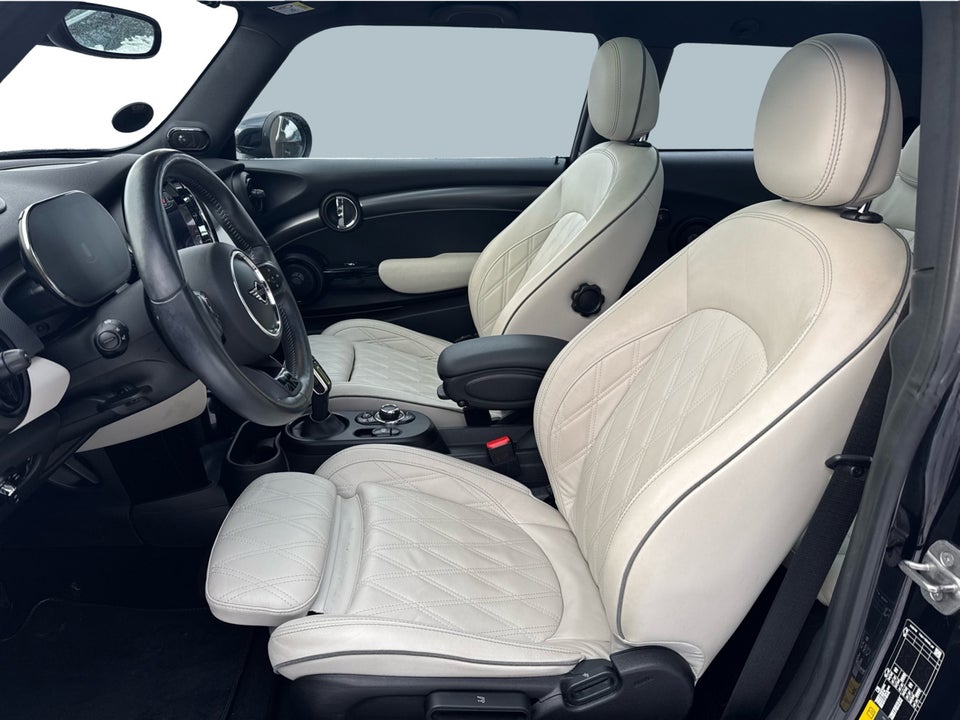 MINI Cooper SE Yours Trim 3d