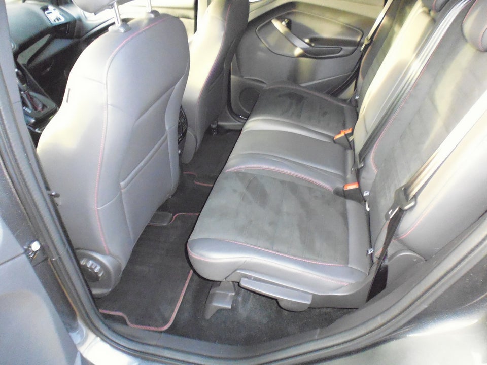 Ford Kuga 2,0 TDCi 120 ST-Line aut. 5d