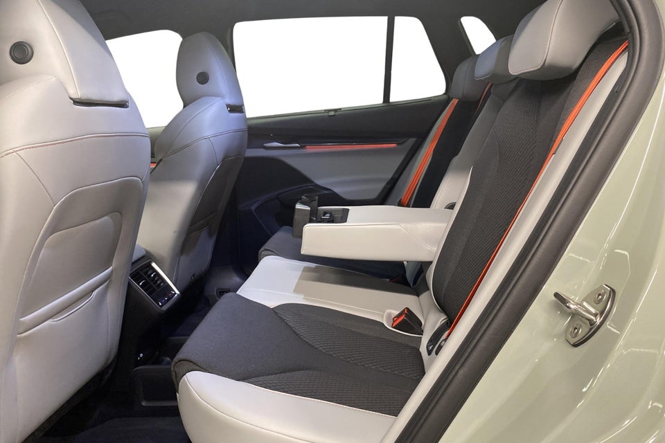 Skoda Elroq 85 iV Maxx 5d