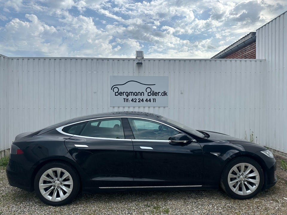 Tesla Model S 90D 5d