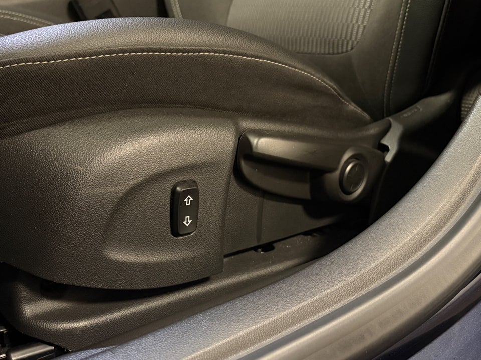 Opel Insignia 1,5 T 165 Dynamic Sports Tourer 5d