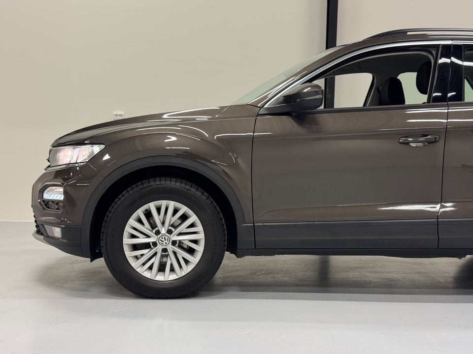 VW T-Roc 1,6 TDi 115 Style 5d