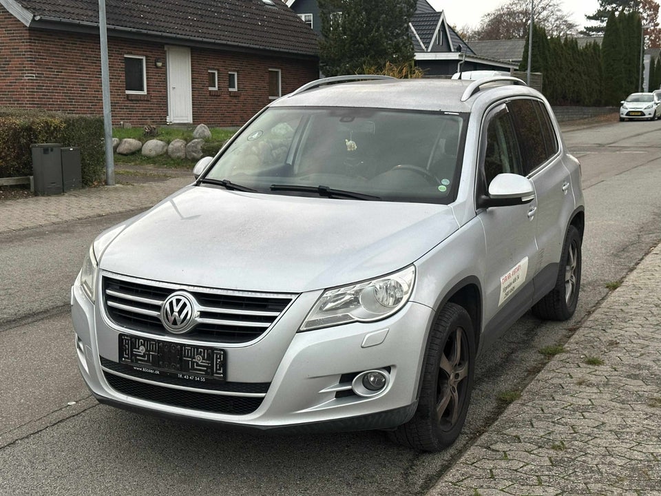 VW Tiguan 2,0 TDi 140 Track & Field Tiptr. 4Motion Van 5d