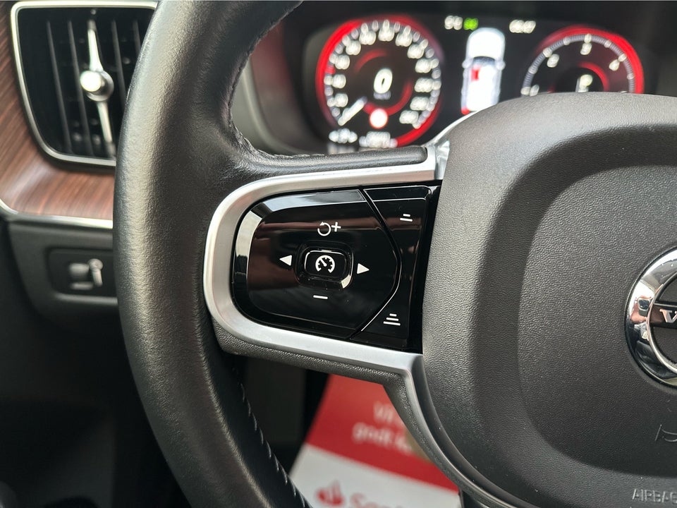 Volvo XC60 2,0 D4 200 Inscription aut. 5d