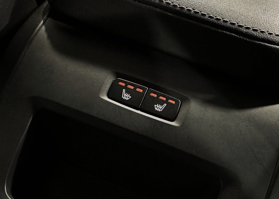 Volvo XC60 2,0 D4 190 R-Design aut. 5d