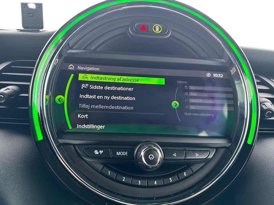 MINI Cooper SE Trim L 3d