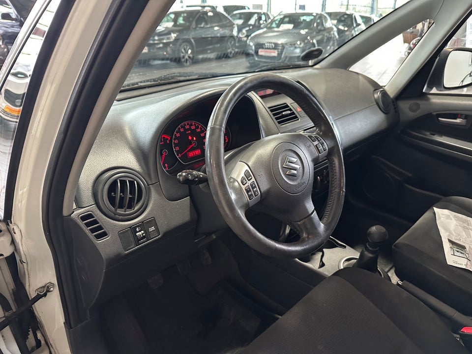 Suzuki SX4 1,6 GL-J 4d