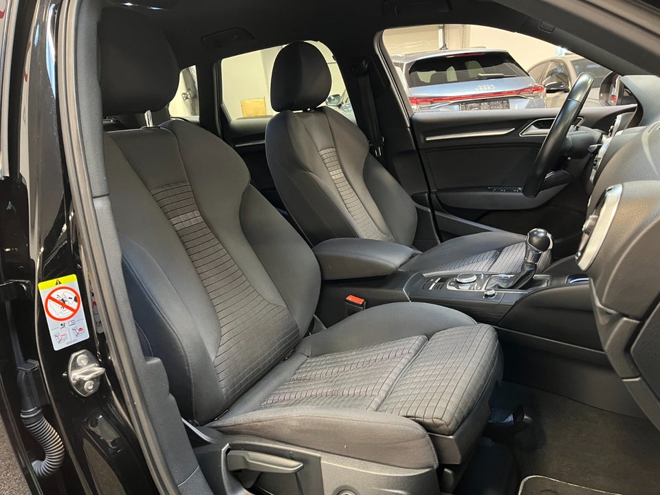 Audi A3 1,4 e-tron Sportback S-tr. 5d