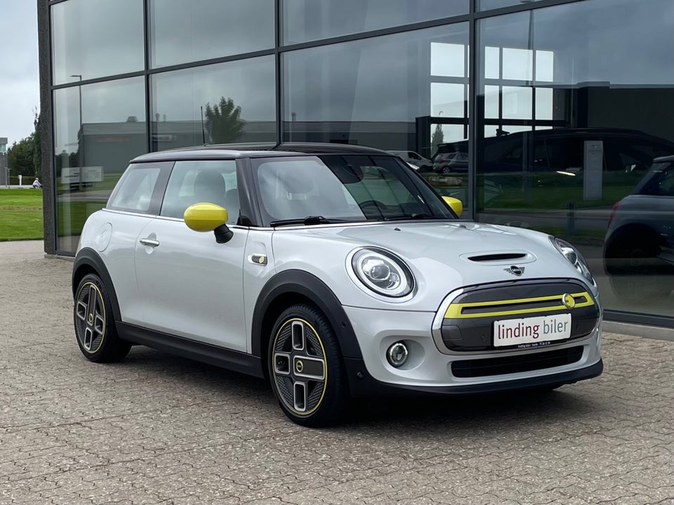 MINI Cooper SE Trim L 3d