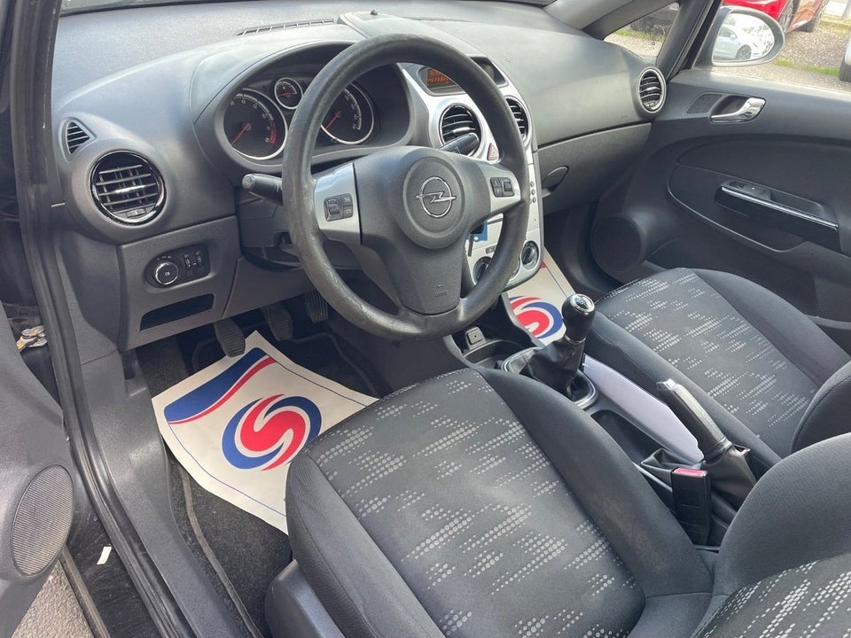 Opel Corsa 1,2 16V Enjoy 5d