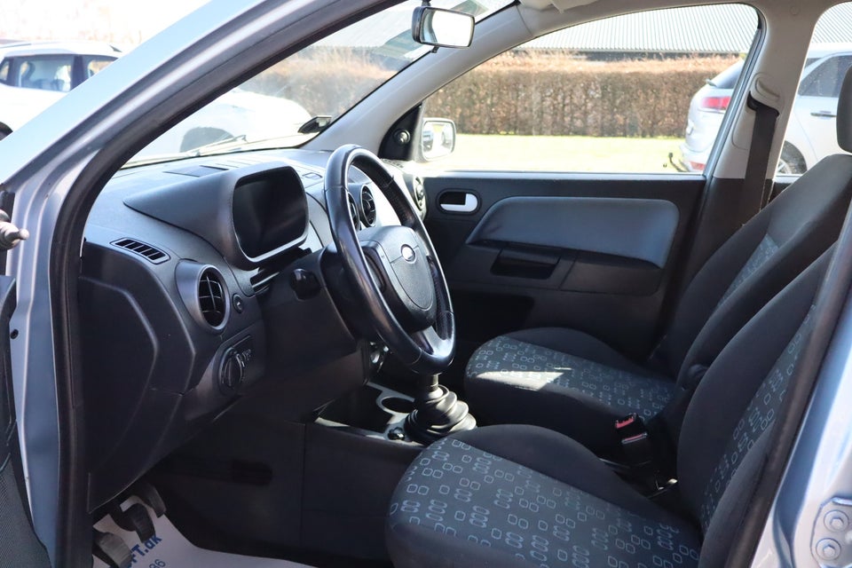 Ford Fusion 1,4 Elegance 5d