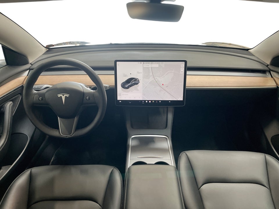 Tesla Model 3 RWD 4d