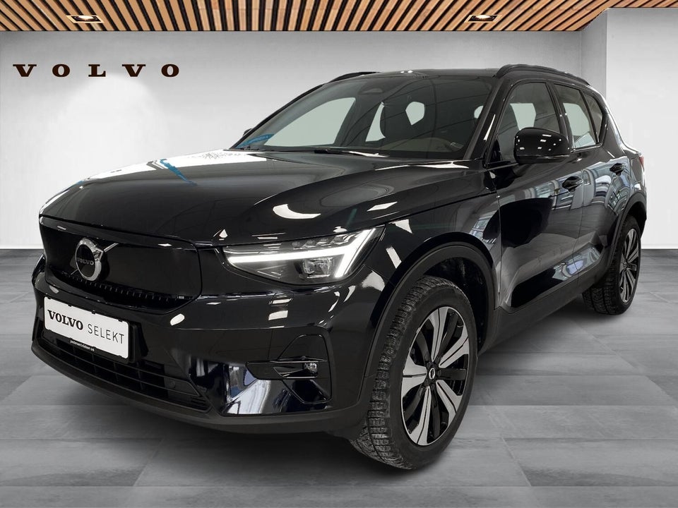 Volvo EX40 Standard Range Plus 5d