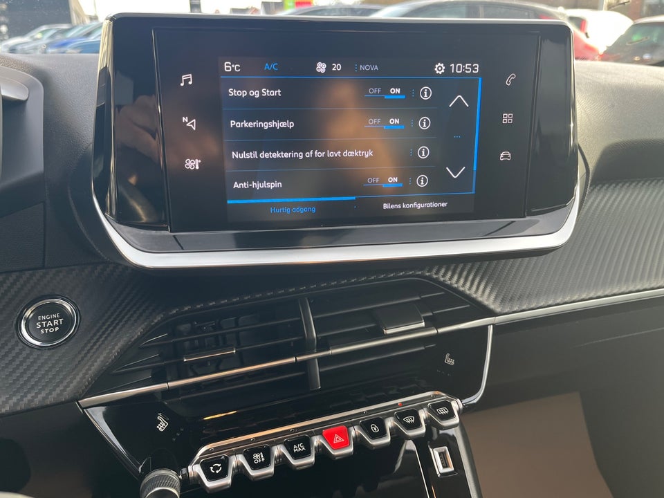 Peugeot 208 1,2 PureTech 100 Black Selection EAT8 5d