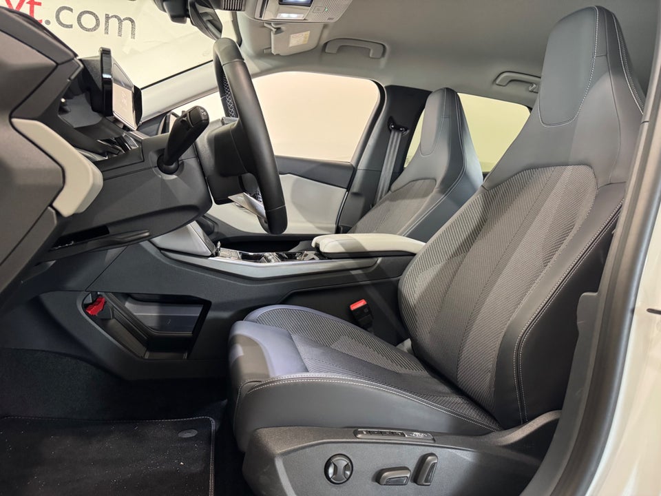 Ford Explorer 82 Select Extended Range 5d