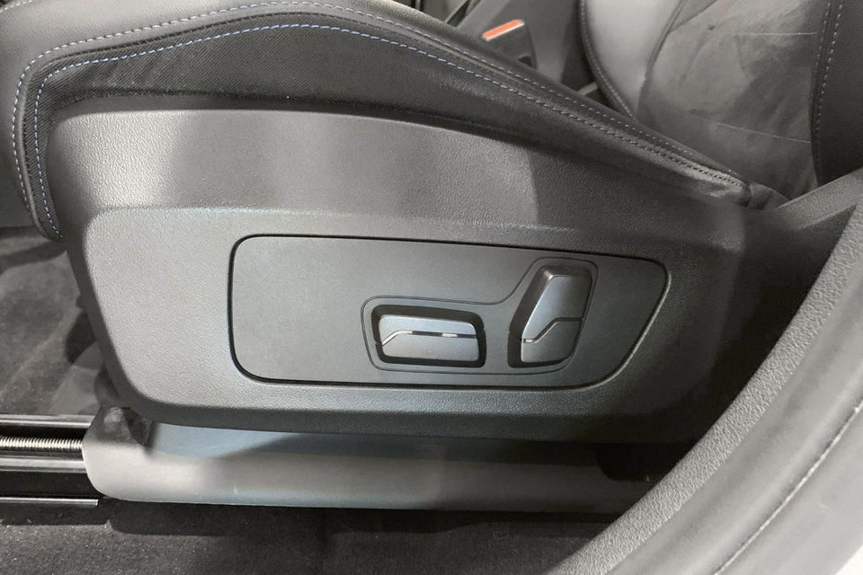 BMW iX1 eDrive20 M-Sport 5d