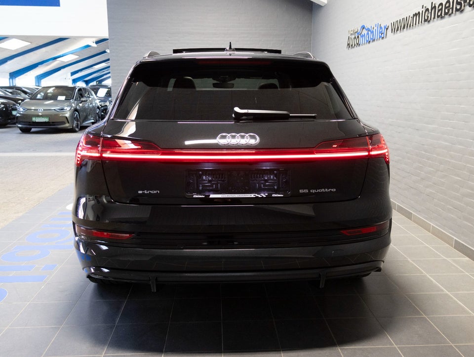 Audi e-tron 55 S-line quattro 5d